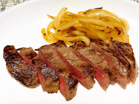 100g250円の牛もも肉で 柔らかステーキ レシピ 作り方 By Hamupi Ti Zu 楽天レシピ